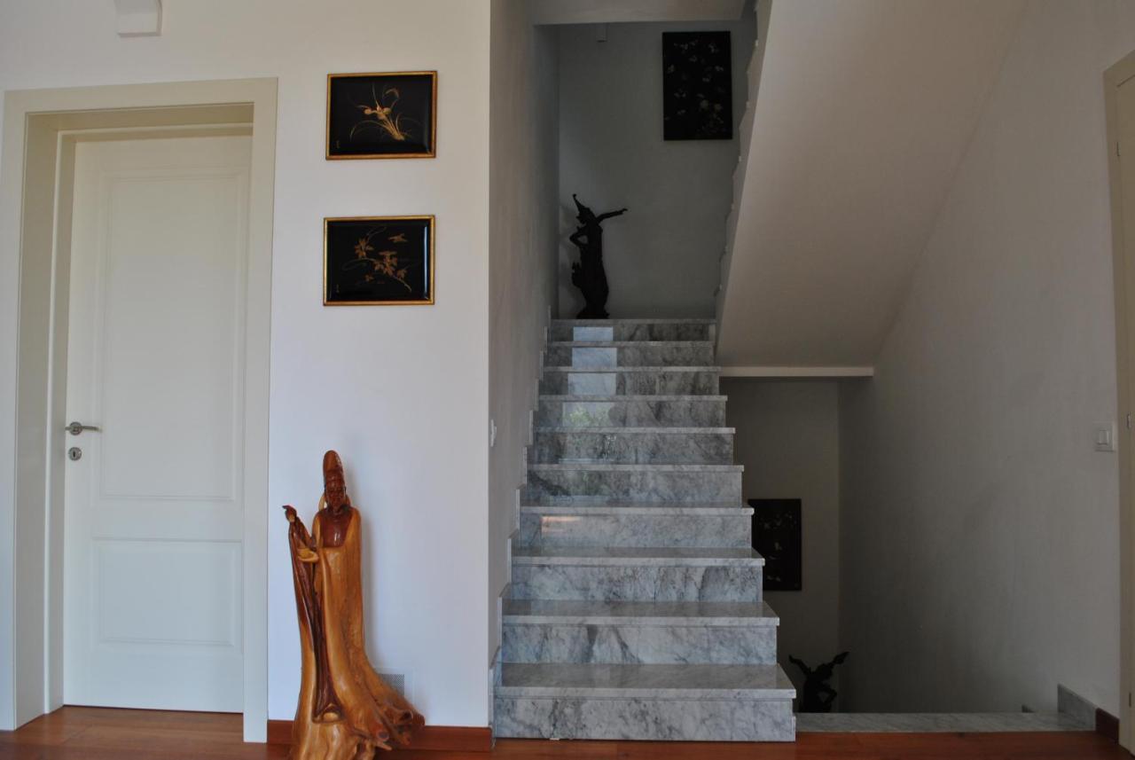 Villa Bianca A Few Steps By The Sea With Exclusive Garden & Jacuzzi Livorno Buitenkant foto