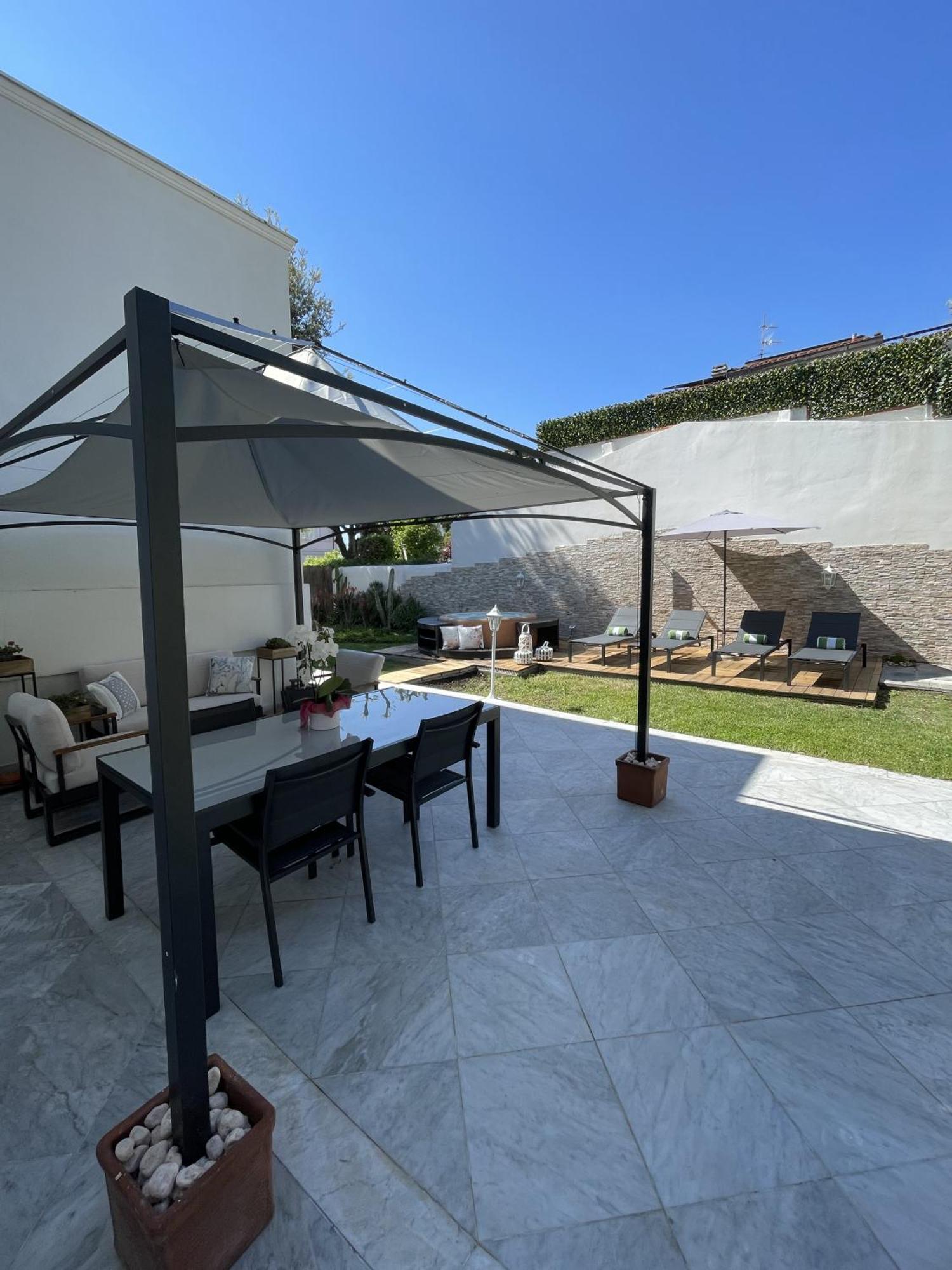 Villa Bianca A Few Steps By The Sea With Exclusive Garden & Jacuzzi Livorno Buitenkant foto