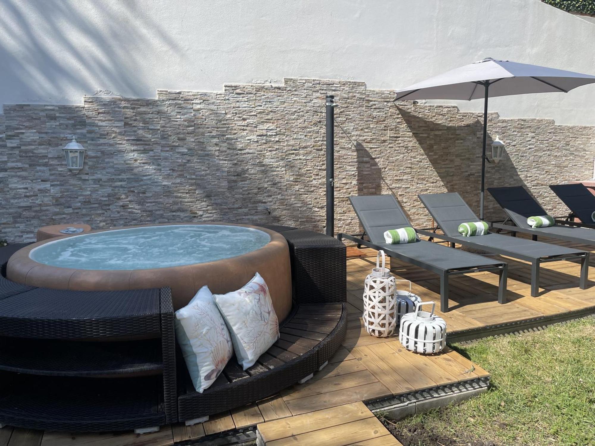 Villa Bianca A Few Steps By The Sea With Exclusive Garden & Jacuzzi Livorno Buitenkant foto